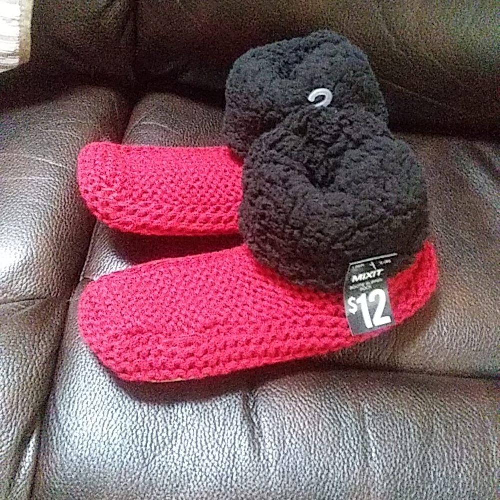 Slippers - Picture 2 of 2